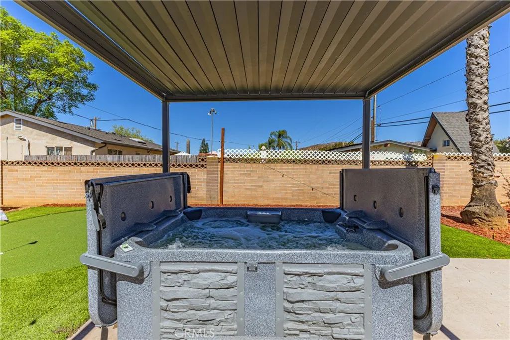 https://cdn.realtyfeed.com/cdn/127/307105303/b8e211ffb3d3432541b88fb07de14440.webp