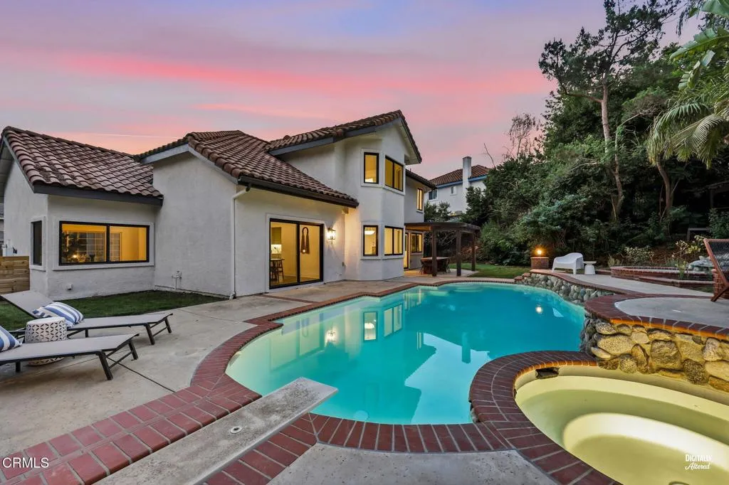 Thousand Oaks, CA 91320