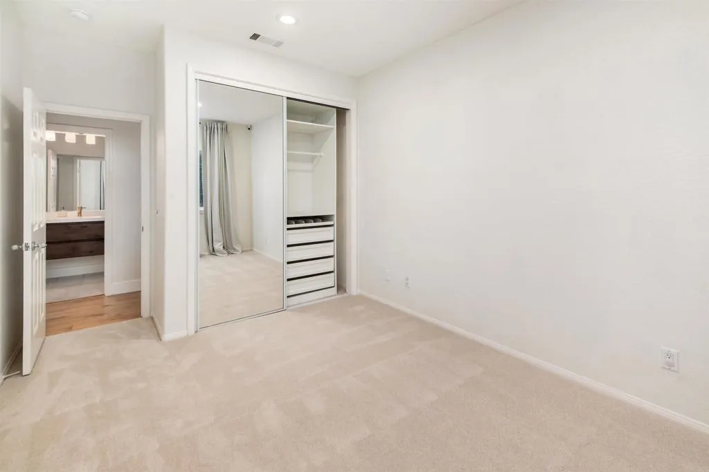2614 Unicornio Street, Carlsbad, CA 92009