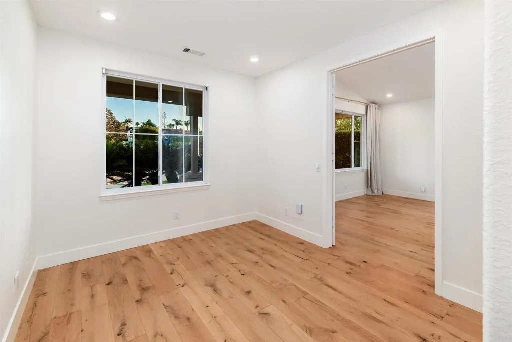 2614 Unicornio Street, Carlsbad, CA 92009