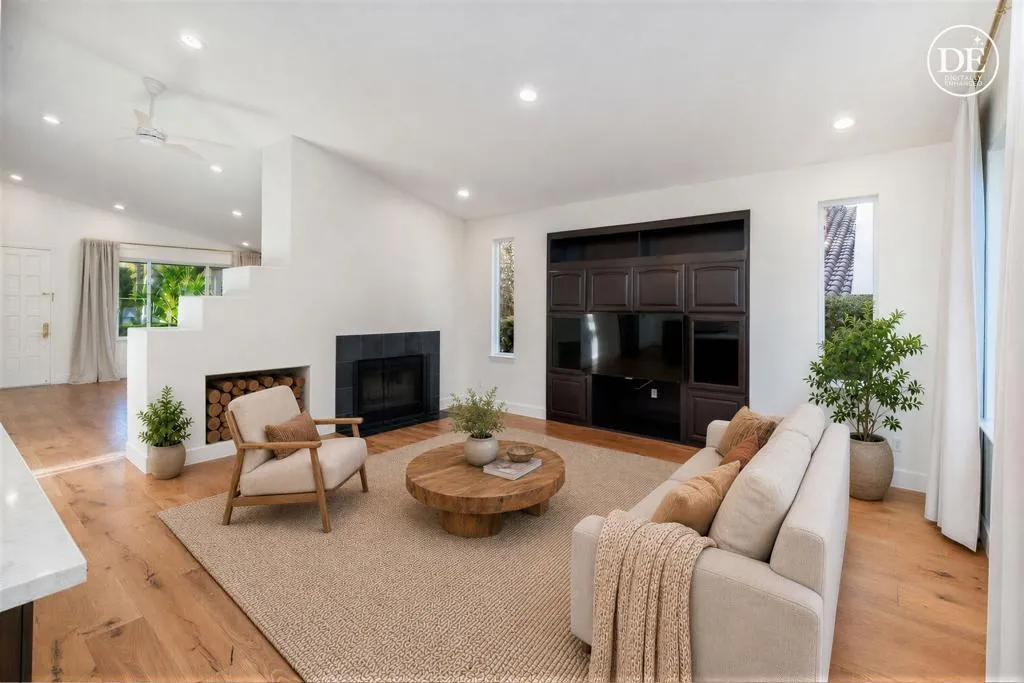 2614 Unicornio Street, Carlsbad, CA 92009