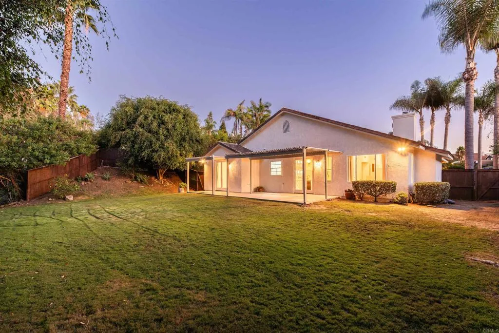 2614 Unicornio Street, Carlsbad, CA 92009