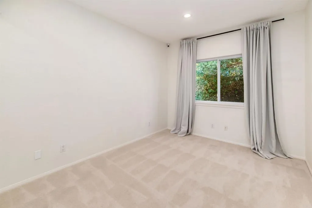 2614 Unicornio Street, Carlsbad, CA 92009