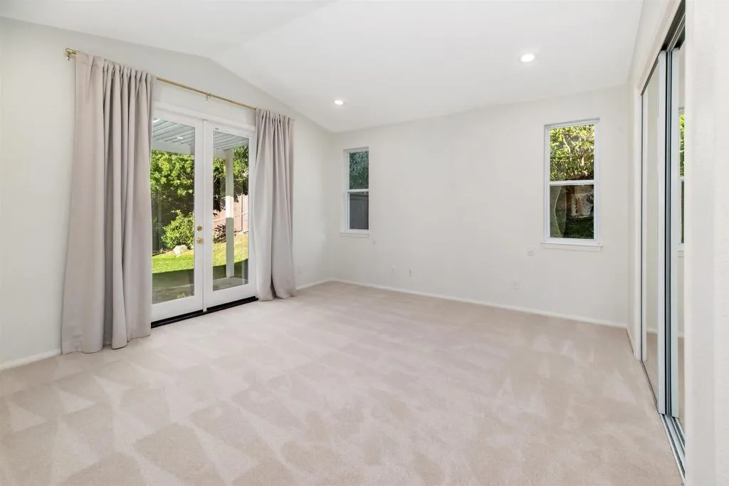 2614 Unicornio Street, Carlsbad, CA 92009