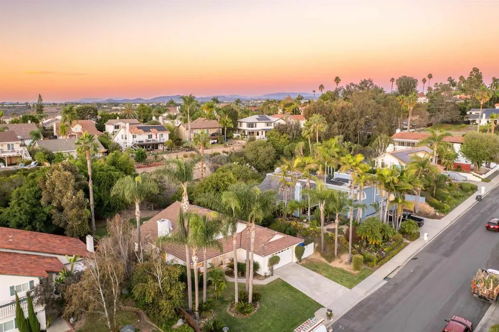 2614 Unicornio Street, Carlsbad, CA 92009