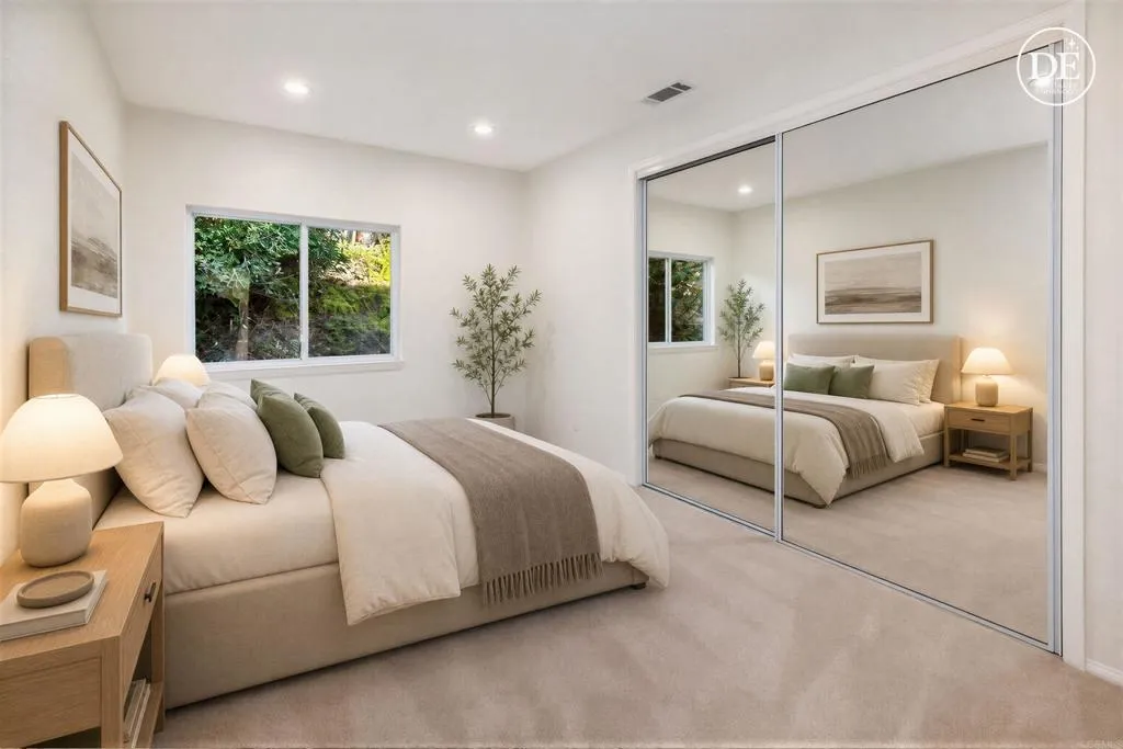 2614 Unicornio Street, Carlsbad, CA 92009