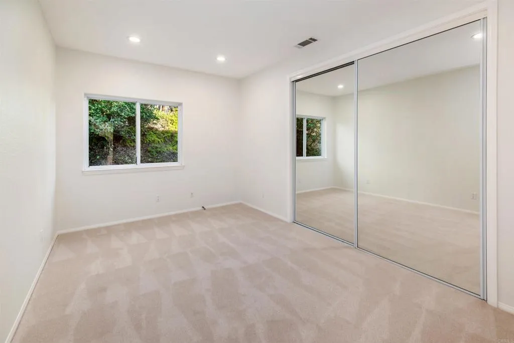 2614 Unicornio Street, Carlsbad, CA 92009