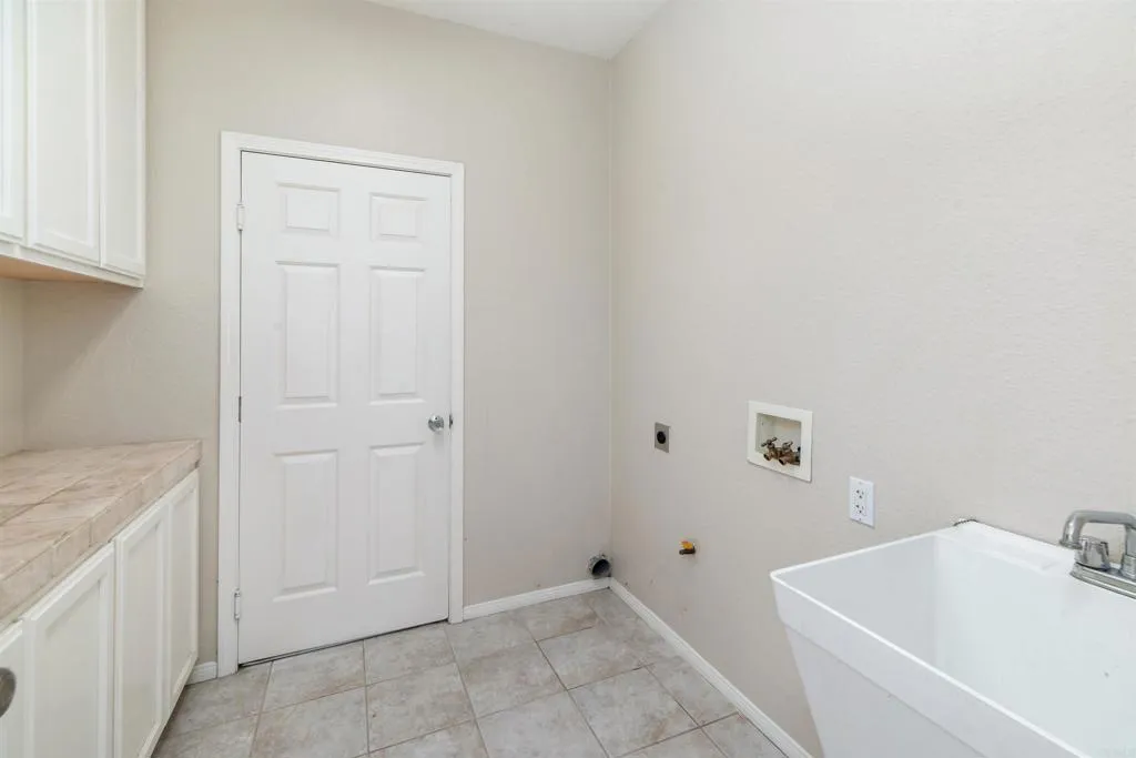 2614 Unicornio Street, Carlsbad, CA 92009