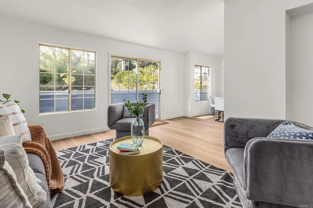 2035 Mountain Vista Way, Oceanside, CA 92054