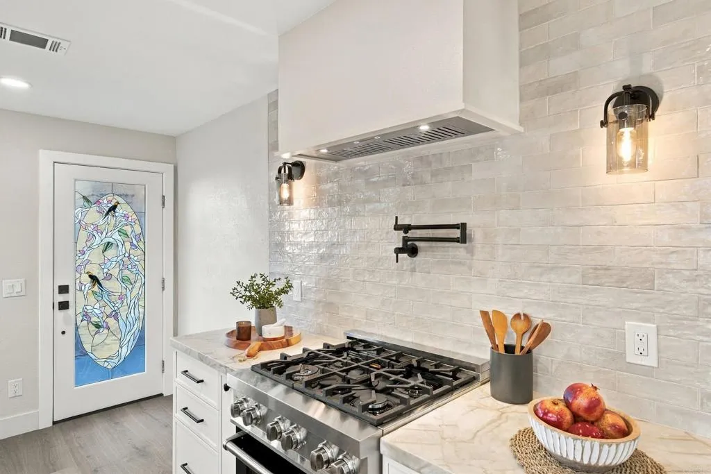 1530 Camino Linda Drive, San Marcos, CA 92078 1530 Camino Linda Drive, San Marcos, CA 92078