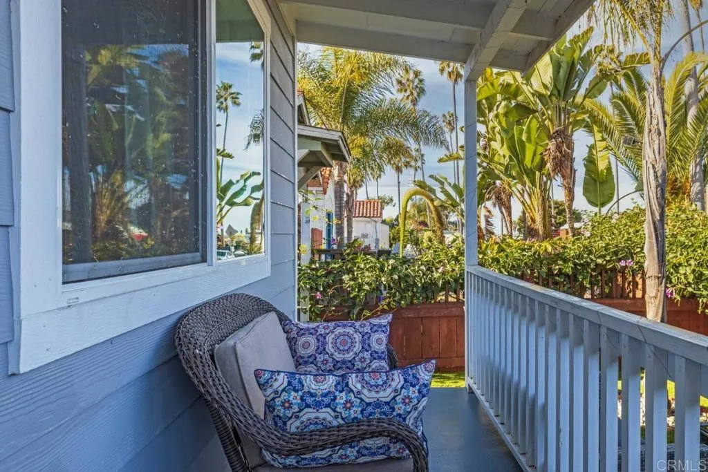 4825 W Point Loma Bvd, San Diego, CA 92107 4825 W Point Loma Bvd, San Diego, CA 92107