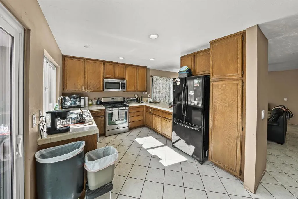 7695 Northrup Place, San Diego, CA 92126 AI/Photo enhancement disclaimer: All/some of the listing images have been digitally enhanced using