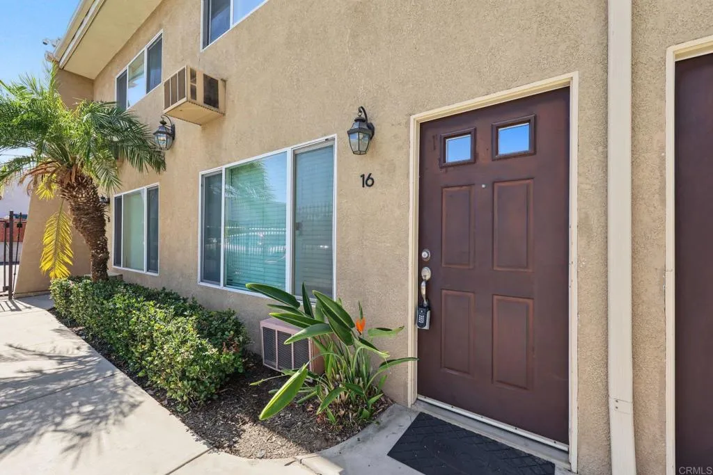 1321 Greenfield Drive, #16, El Cajon, CA 92021