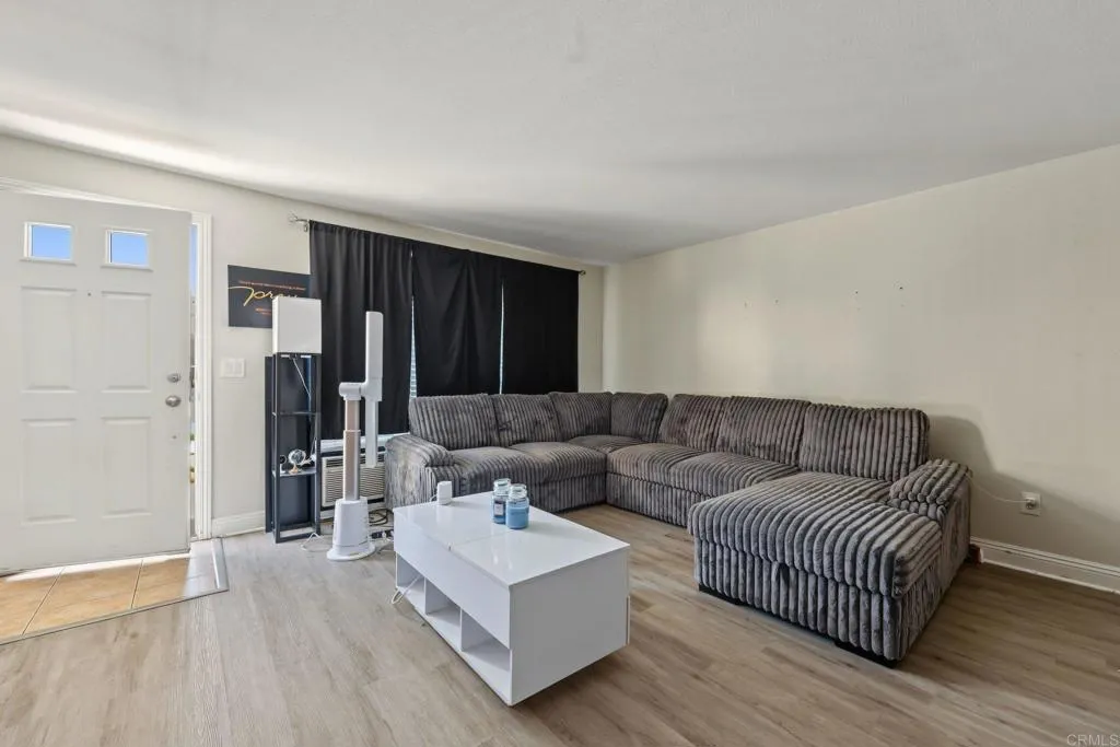 1321 Greenfield Drive, #16, El Cajon, CA 92021