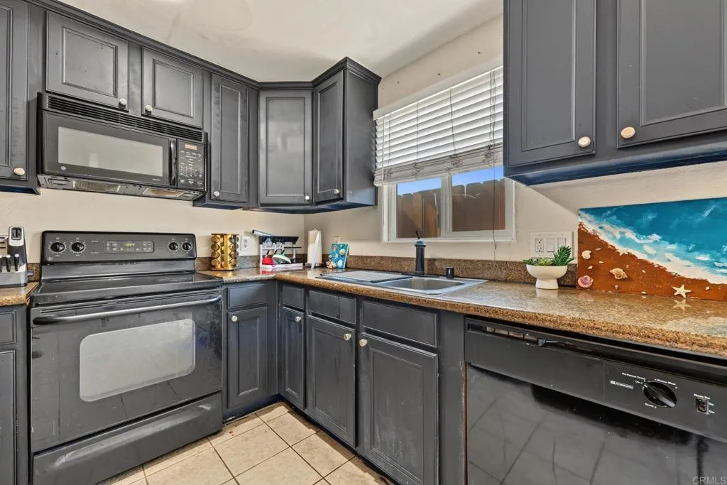 1321 Greenfield Drive, #16, El Cajon, CA 92021