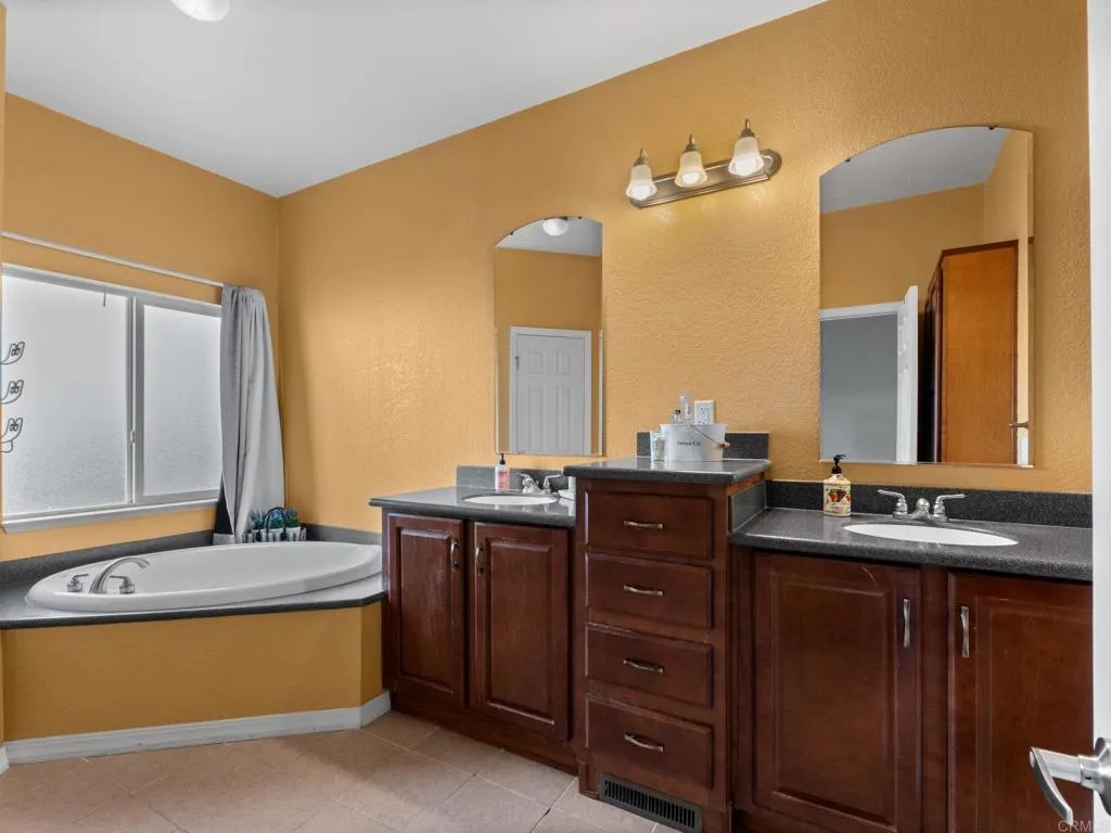26671 Littlepage Lane, Ramona, CA 92065