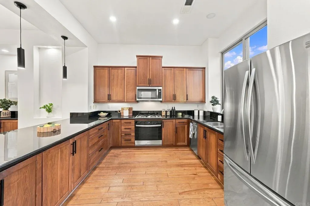 435 S Cleveland Street, #102, Oceanside, CA 92054 435 S Cleveland Street, #102, Oceanside, CA 92054