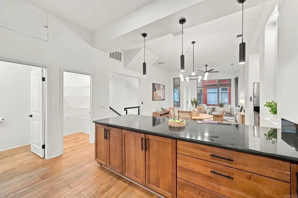 435 S Cleveland Street, #102, Oceanside, CA 92054 435 S Cleveland Street, #102, Oceanside, CA 92054
