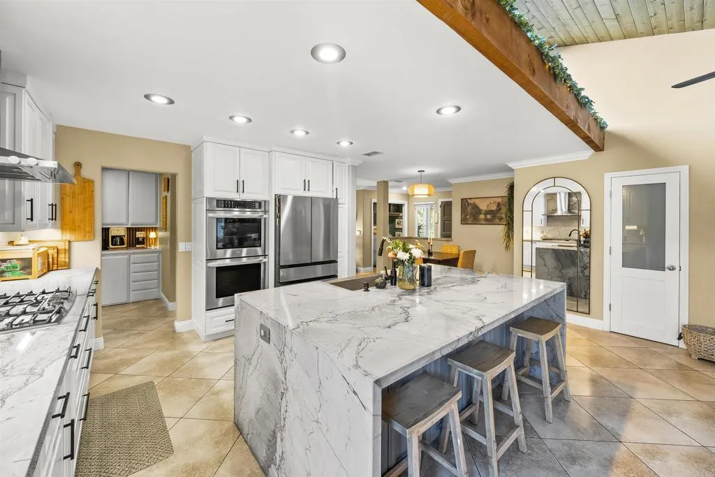 870 Linda Lane, San Marcos, CA 92069 870 Linda Lane, San Marcos, CA 92069