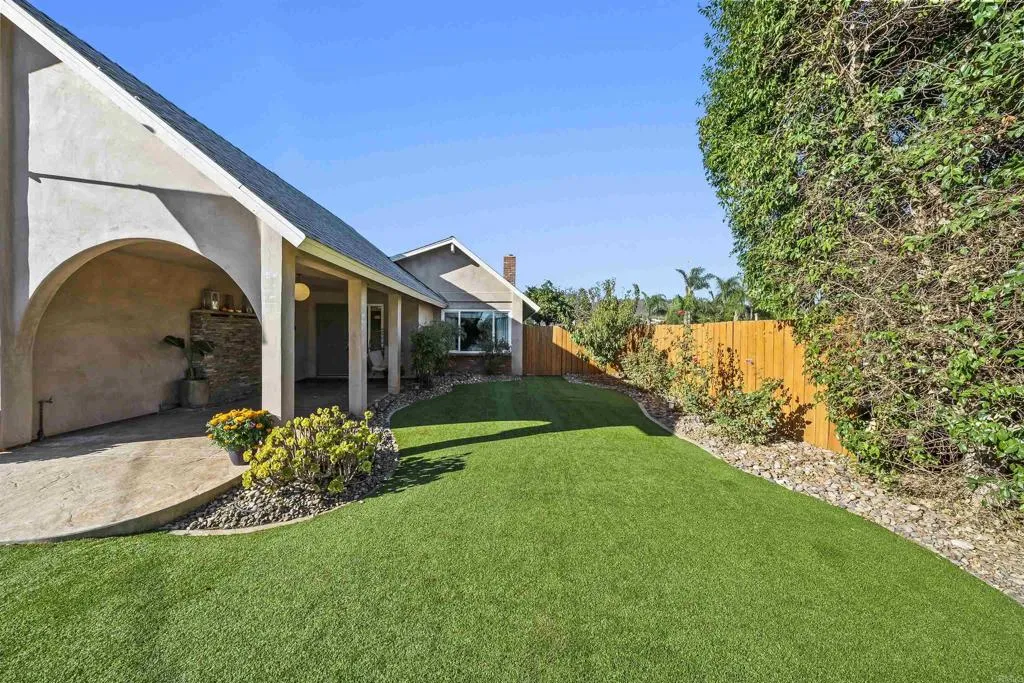 870 Linda Lane, San Marcos, CA 92069 870 Linda Lane, San Marcos, CA 92069