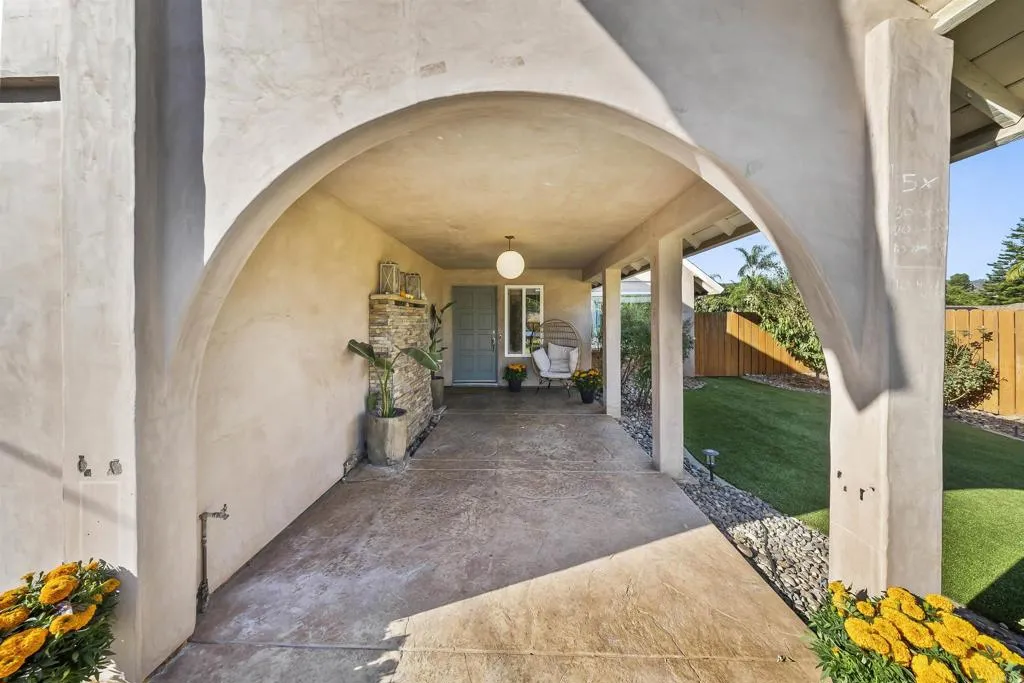 870 Linda Lane, San Marcos, CA 92069 870 Linda Lane, San Marcos, CA 92069