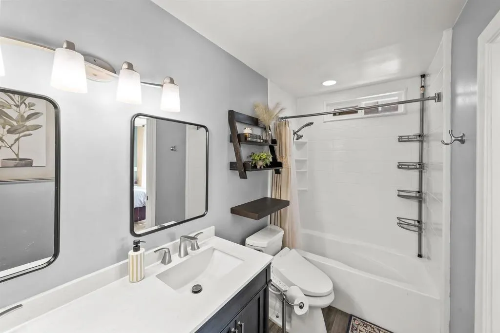 870 Linda Lane, San Marcos, CA 92069 870 Linda Lane, San Marcos, CA 92069