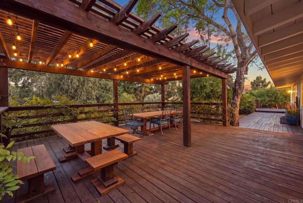 1291 Barbara Drive, Vista, CA 92084