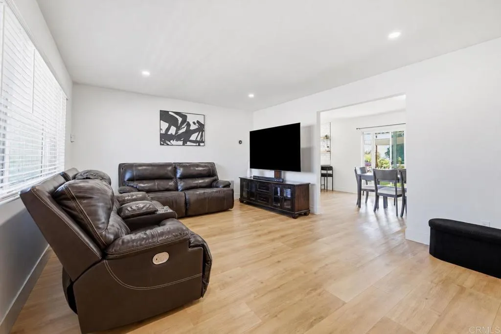 https://cdn.realtyfeed.com/cdn/127/307105765/c14a353ae9db059c3c4d0ff446ec2808.webp