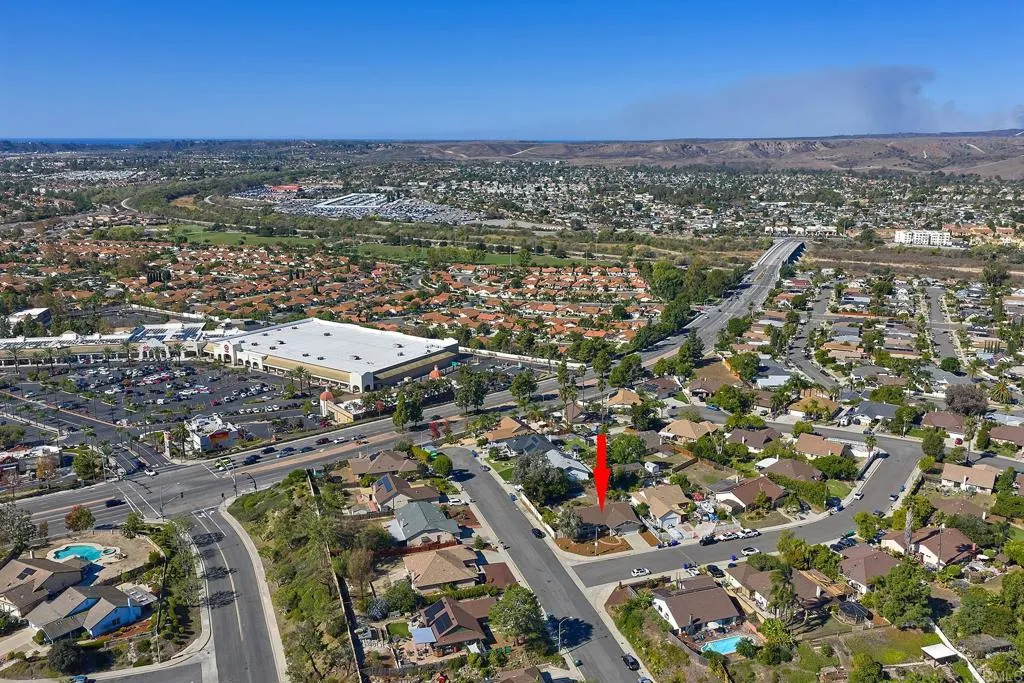 https://cdn.realtyfeed.com/cdn/127/307105788/7eb0d300b35552e76ad08e67f503c455.webp