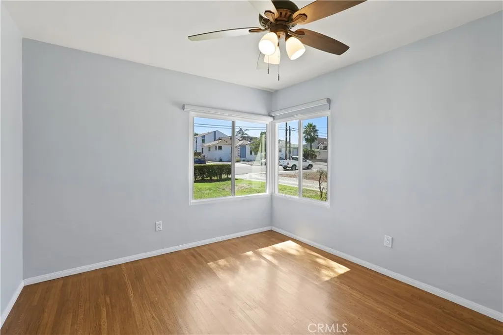 6750 Saranac, San Diego, CA 92115 6750 Saranac, San Diego, CA 92115