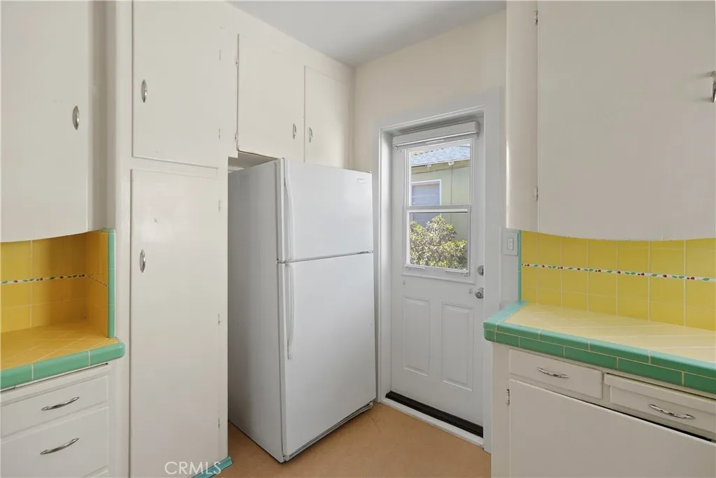 6750 Saranac, San Diego, CA 92115 6750 Saranac, San Diego, CA 92115