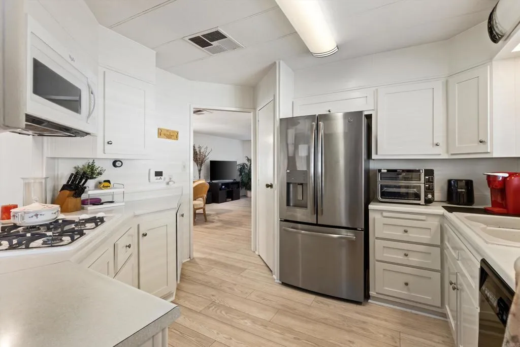 3535 Linda Vista, #216, San Marcos, CA 92078 3535 Linda Vista, #216, San Marcos, CA 92078