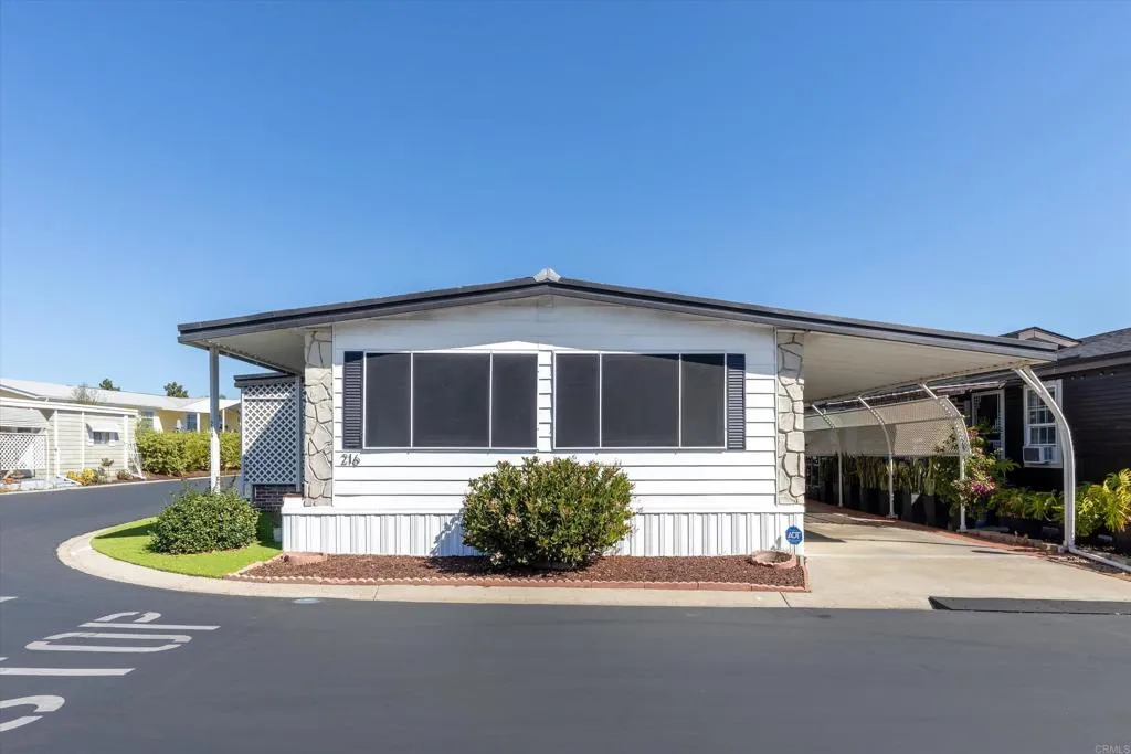 3535 Linda Vista, #216, San Marcos, CA 92078 3535 Linda Vista, #216, San Marcos, CA 92078