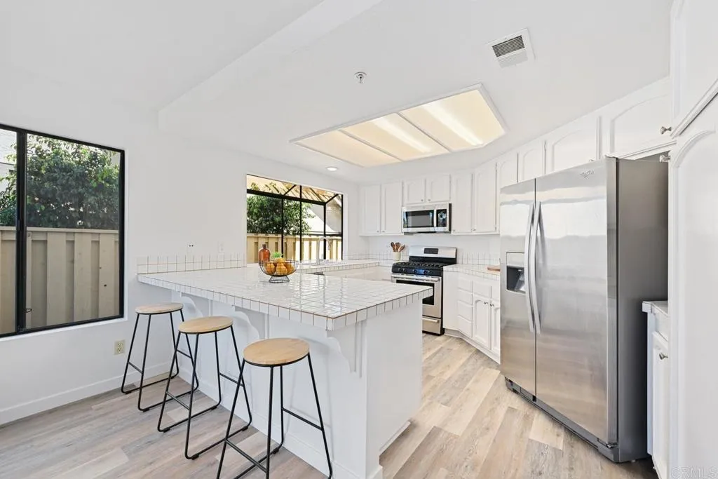 1762 Spyglass Circle, Vista, CA 92081 1762 Spyglass Circle, Vista, CA 92081