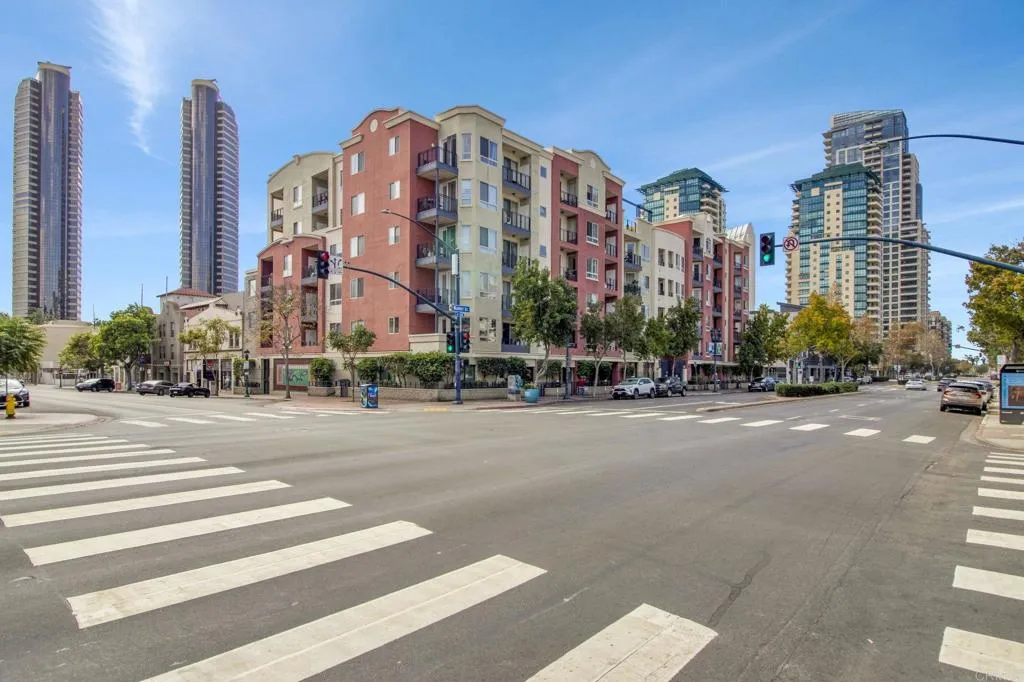 235 Market St, #601, San Diego, CA 92101 235 Market St, #601, San Diego, CA 92101
