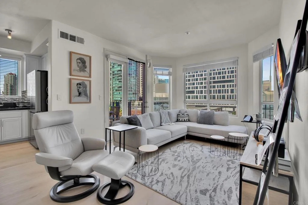 235 Market St, #601, San Diego, CA 92101 235 Market St, #601, San Diego, CA 92101