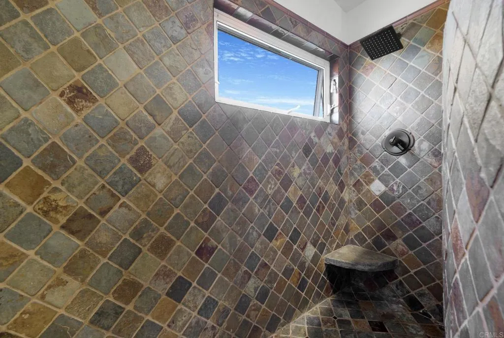 418 Mainsail Road, Oceanside, CA 92054 Primary shower