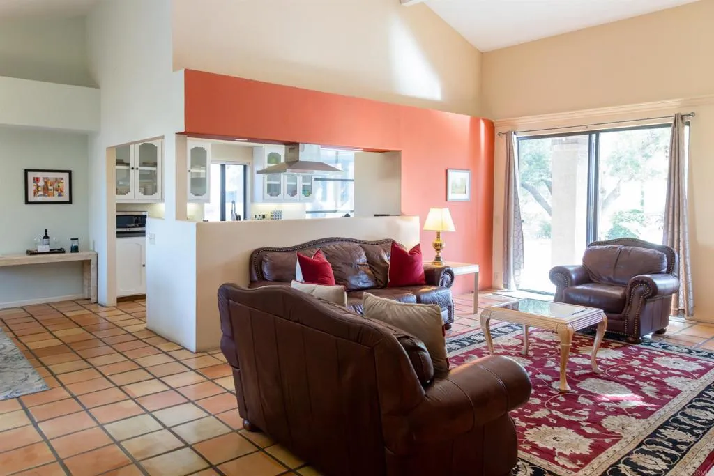 https://cdn.realtyfeed.com/cdn/127/307105878/30d8dc3a91dea51612df6baded34d26b.webp