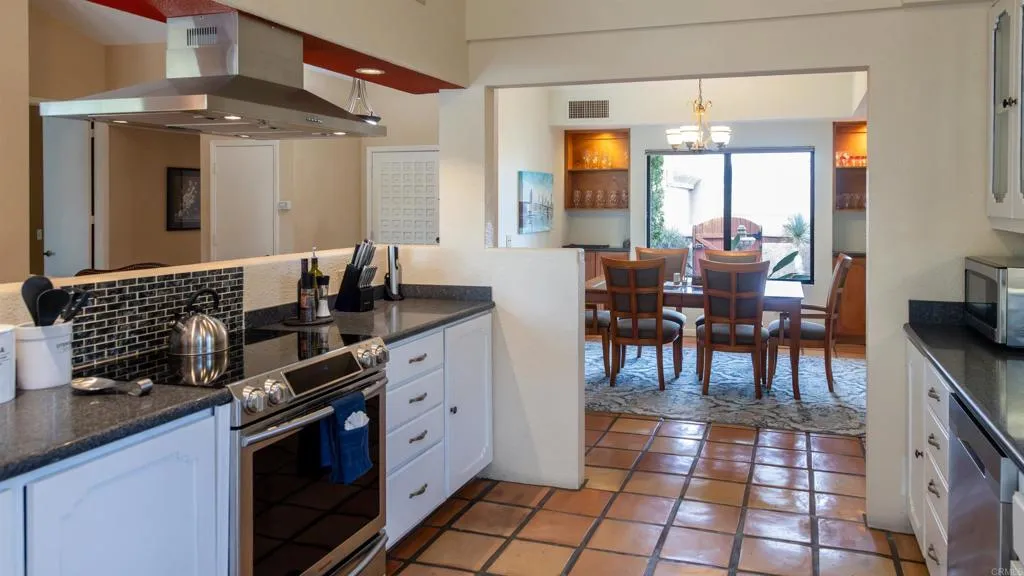 https://cdn.realtyfeed.com/cdn/127/307105878/93c376b93607f787b6f4a38cff3a7e10.webp