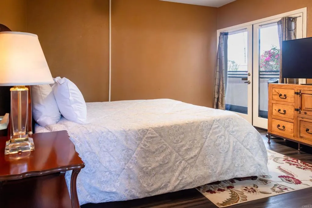 https://cdn.realtyfeed.com/cdn/127/307105878/f6bbd79afffcc1f335bbe36d2aca323e.webp