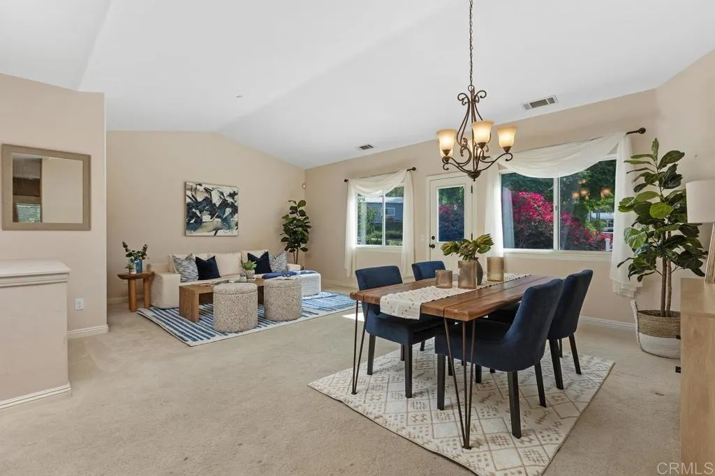 1198 Tres Ninos Corte, Vista, CA 92084 Dining Room