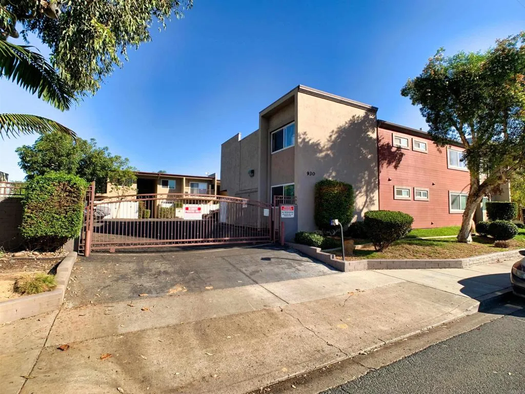 930 Peach Avenue, #17, El Cajon, CA 92021