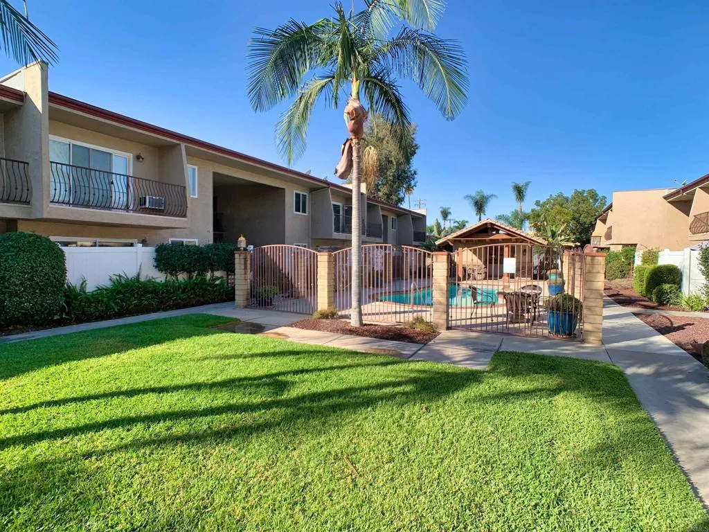 930 Peach Avenue, #17, El Cajon, CA 92021
