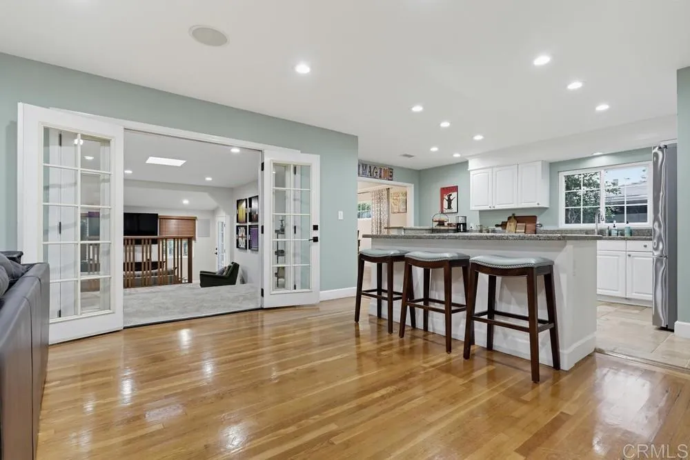 5356 W Falls View Drive, San Diego, CA 92115 5356 W Falls View Drive, San Diego, CA 92115
