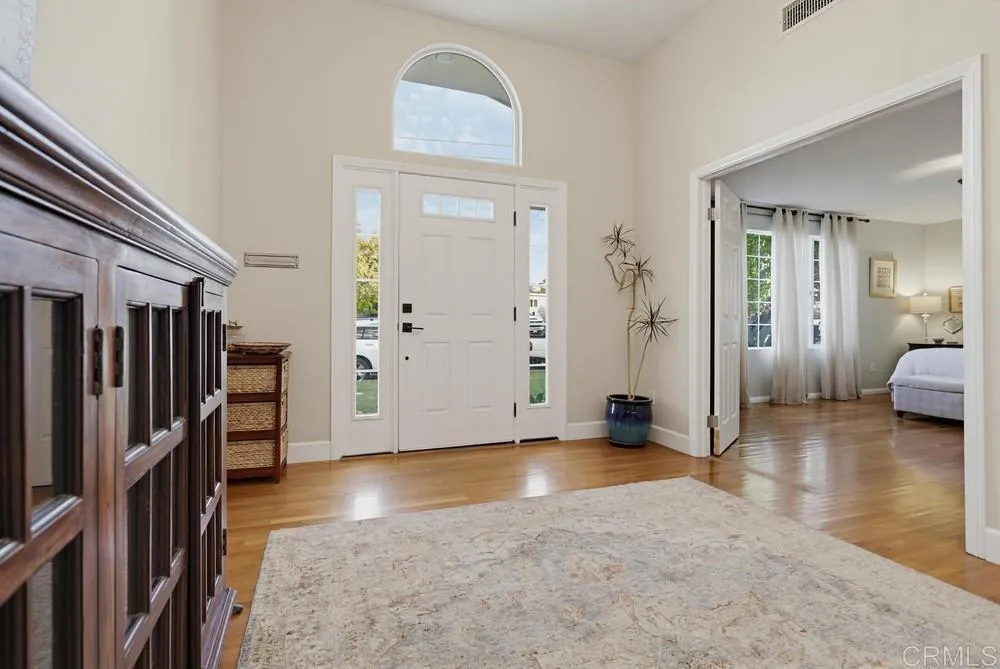 5356 W Falls View Drive, San Diego, CA 92115 5356 W Falls View Drive, San Diego, CA 92115