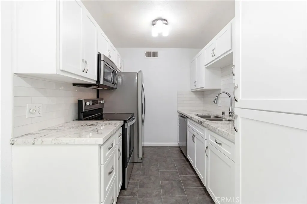 6416 Friars, San Diego, CA 92108 6416 Friars, San Diego, CA 92108