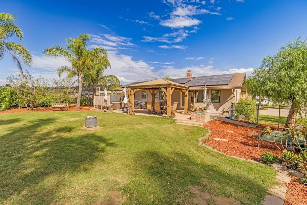 160 Pile, Ramona, CA 92065 160 Pile, Ramona, CA 92065