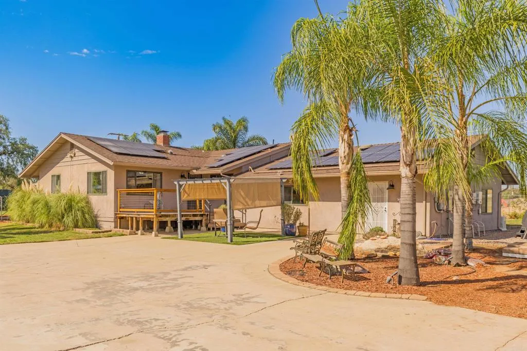 160 Pile, Ramona, CA 92065 160 Pile, Ramona, CA 92065
