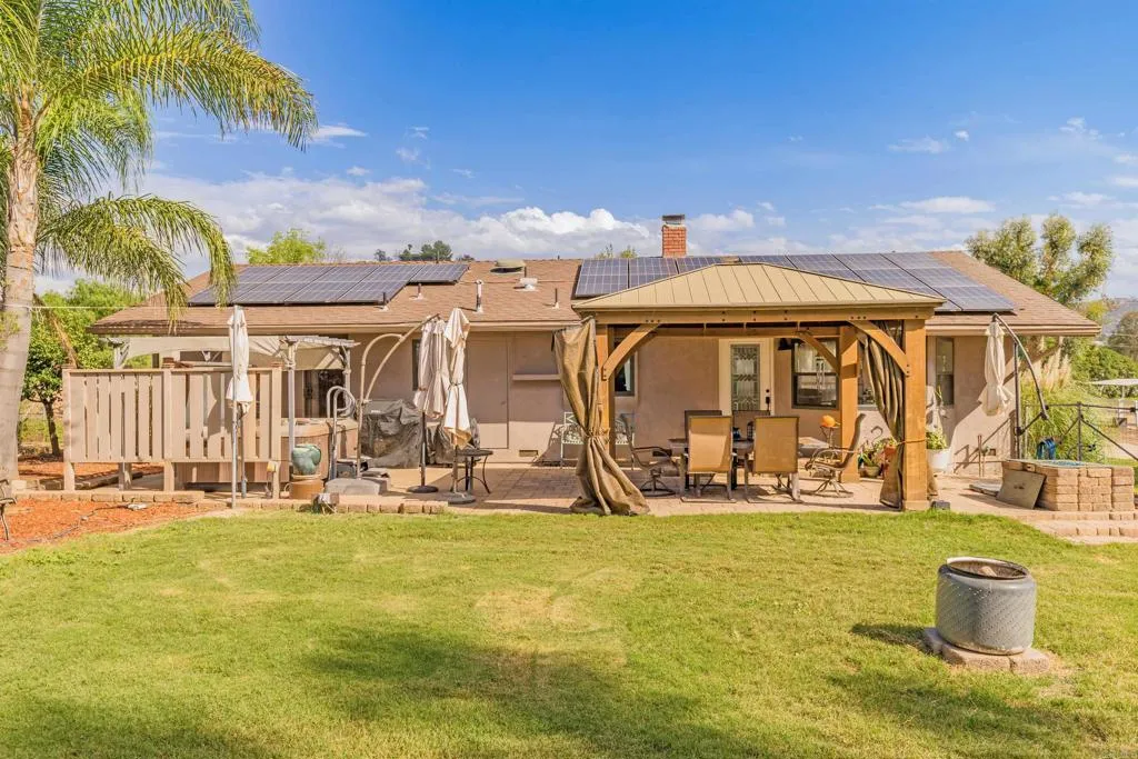 160 Pile, Ramona, CA 92065 160 Pile, Ramona, CA 92065