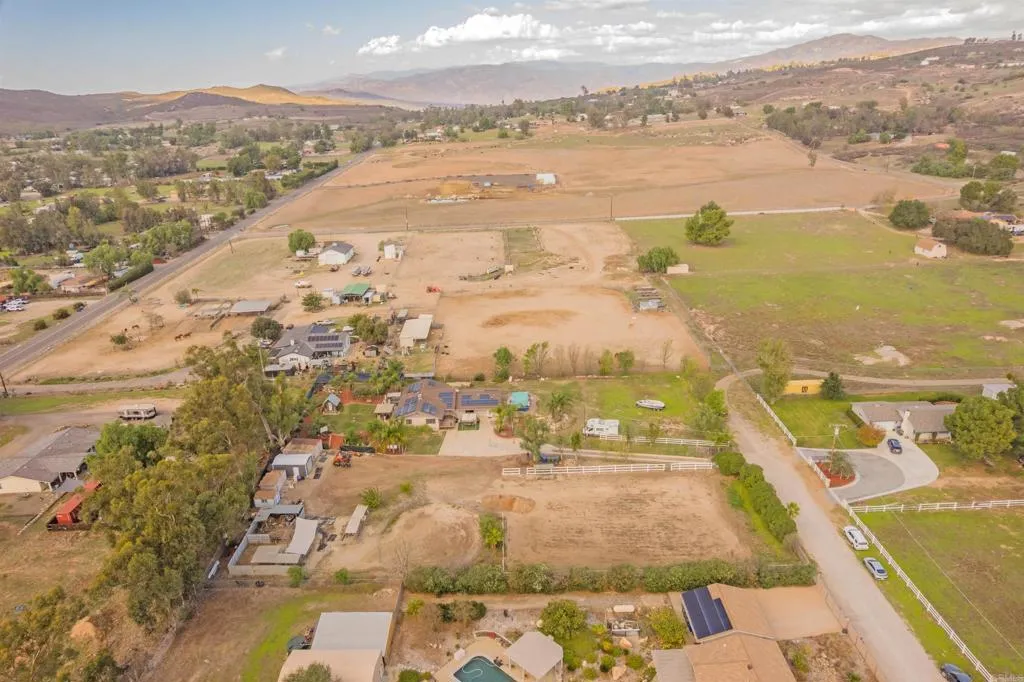 160 Pile, Ramona, CA 92065 160 Pile, Ramona, CA 92065